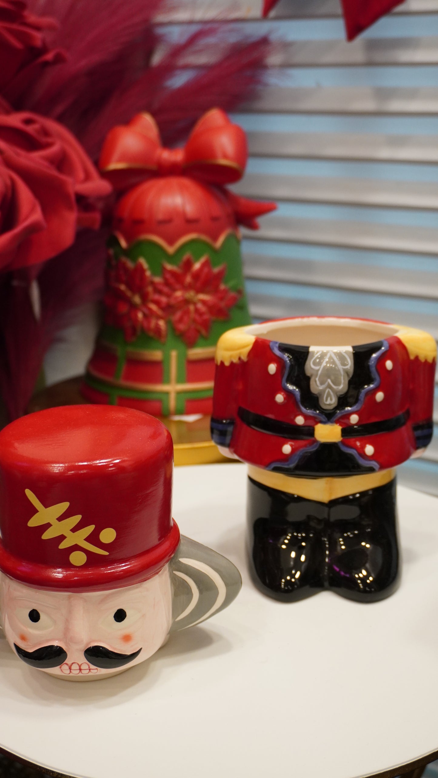 Barattolo schiaccianoci