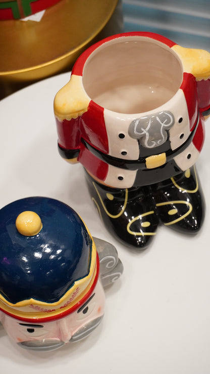 Barattolo schiaccianoci