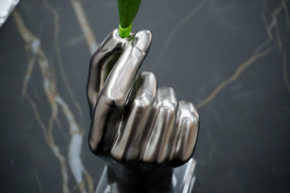 Scultura mano "Vaso"