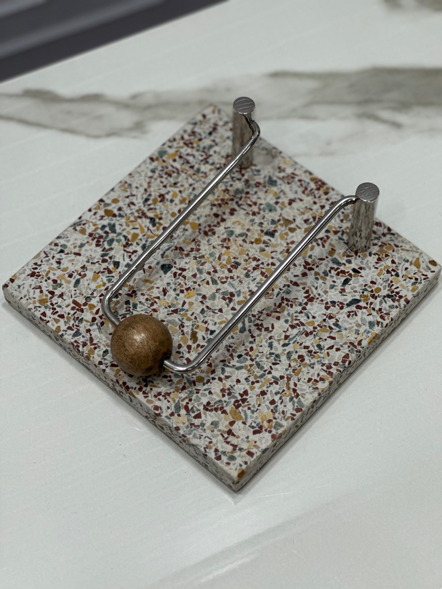 Portatovaglioli in marmo