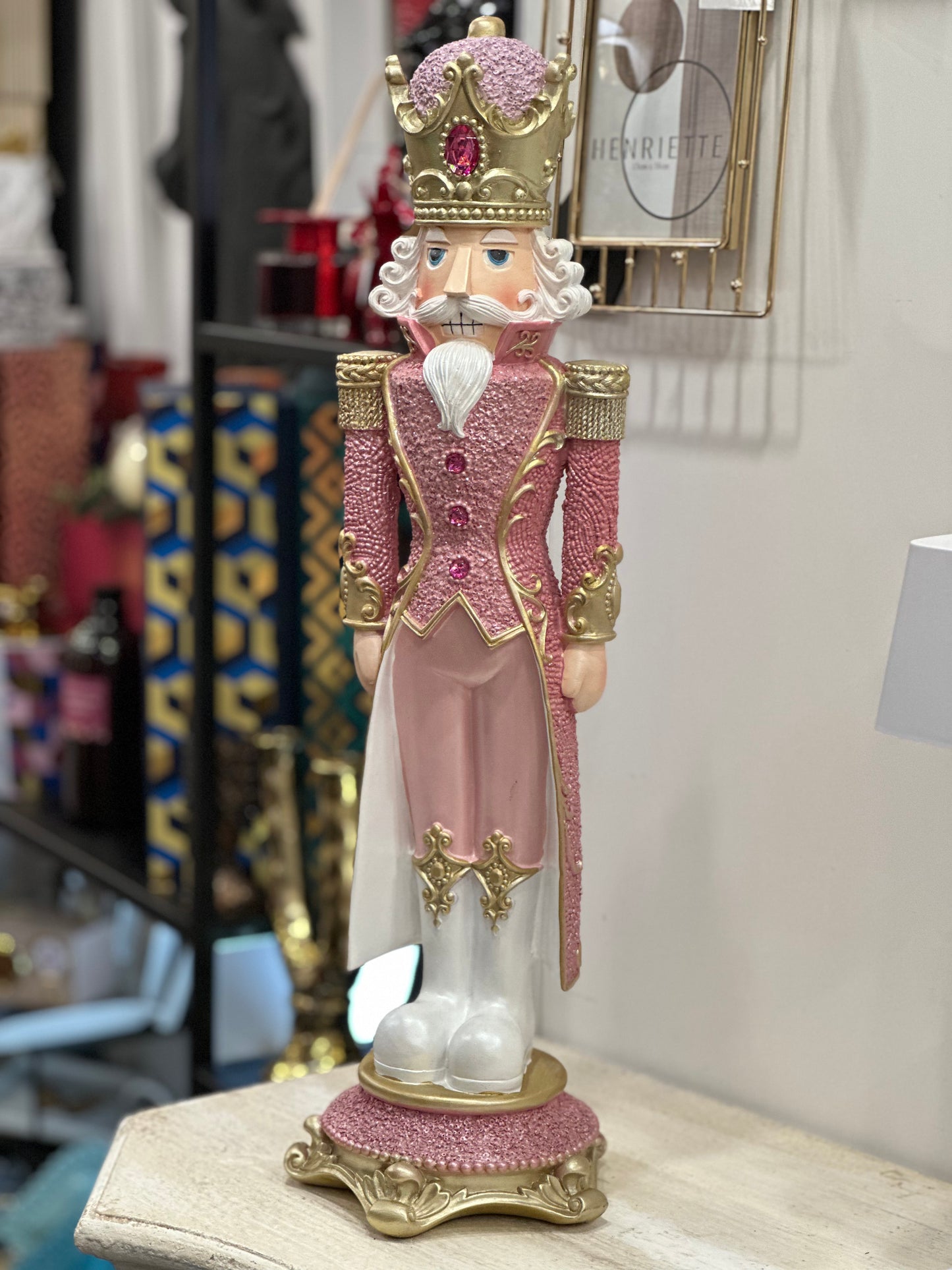 Schiaccianoci Rosa | 62 CM