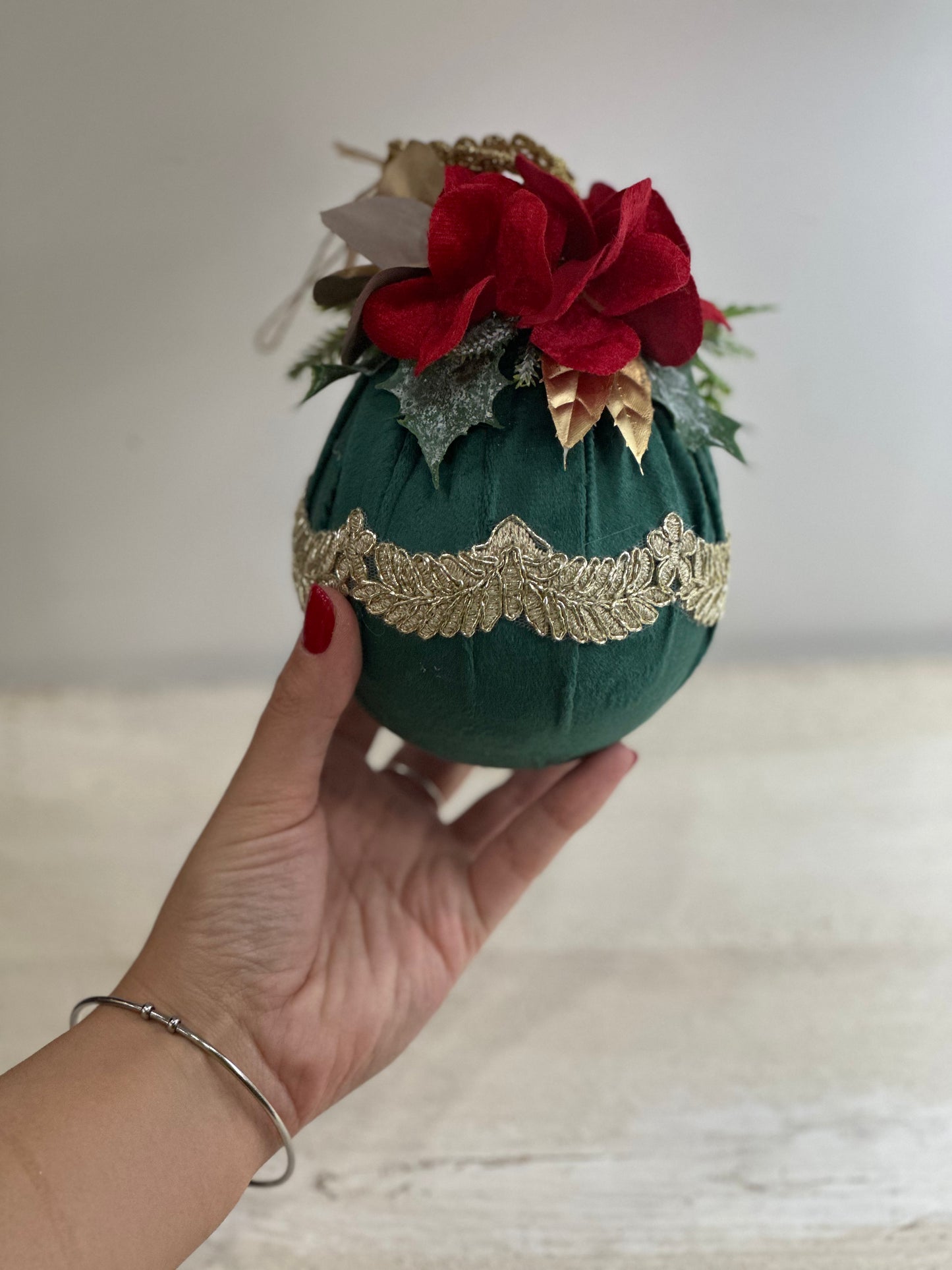 Pallina Natalizia Fiori Artigianale